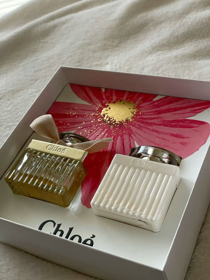 Chloe Signature Set